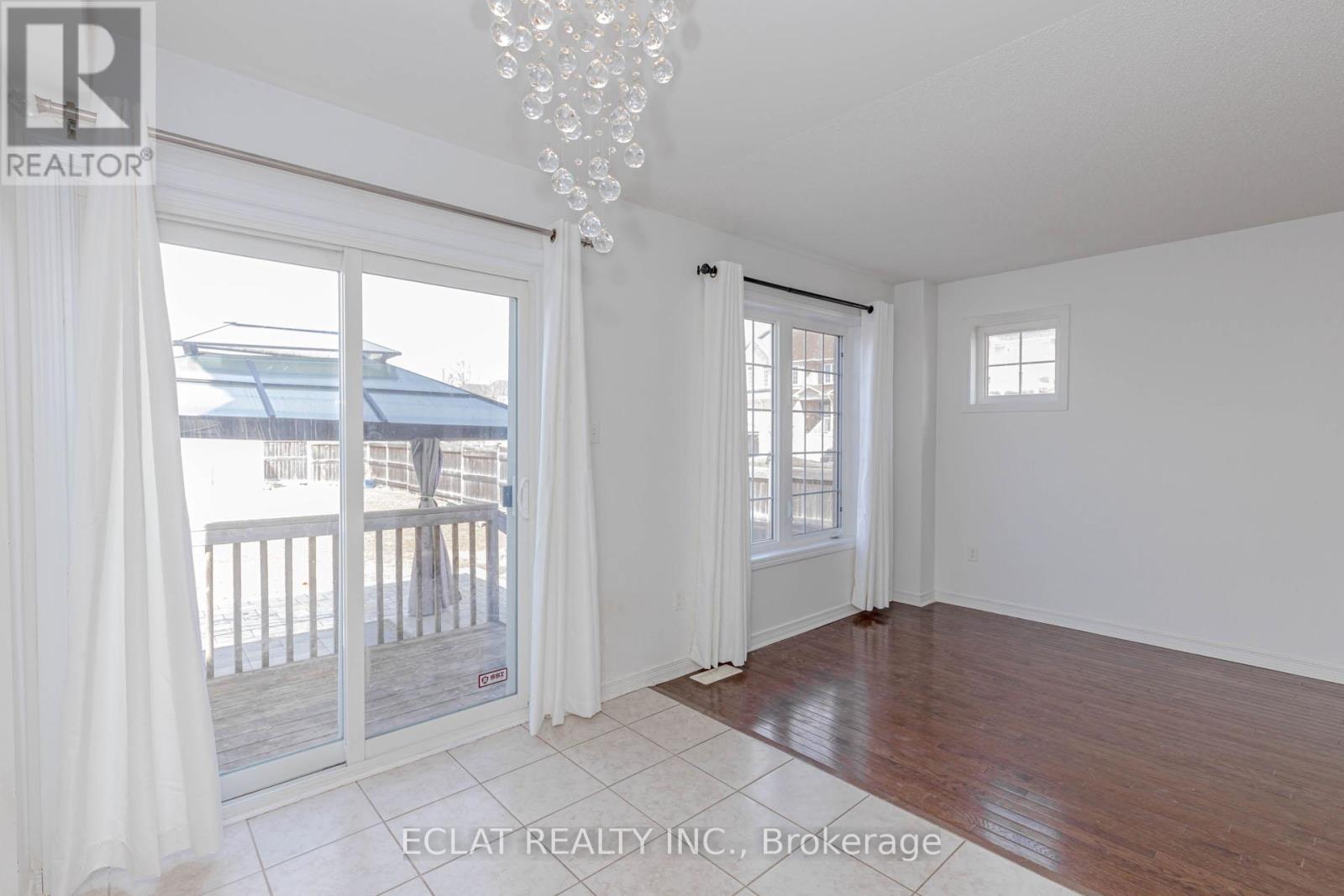 2 Lancaster Court, Barrie, Ontario  L4M 0G1 - Photo 21 - S12932026