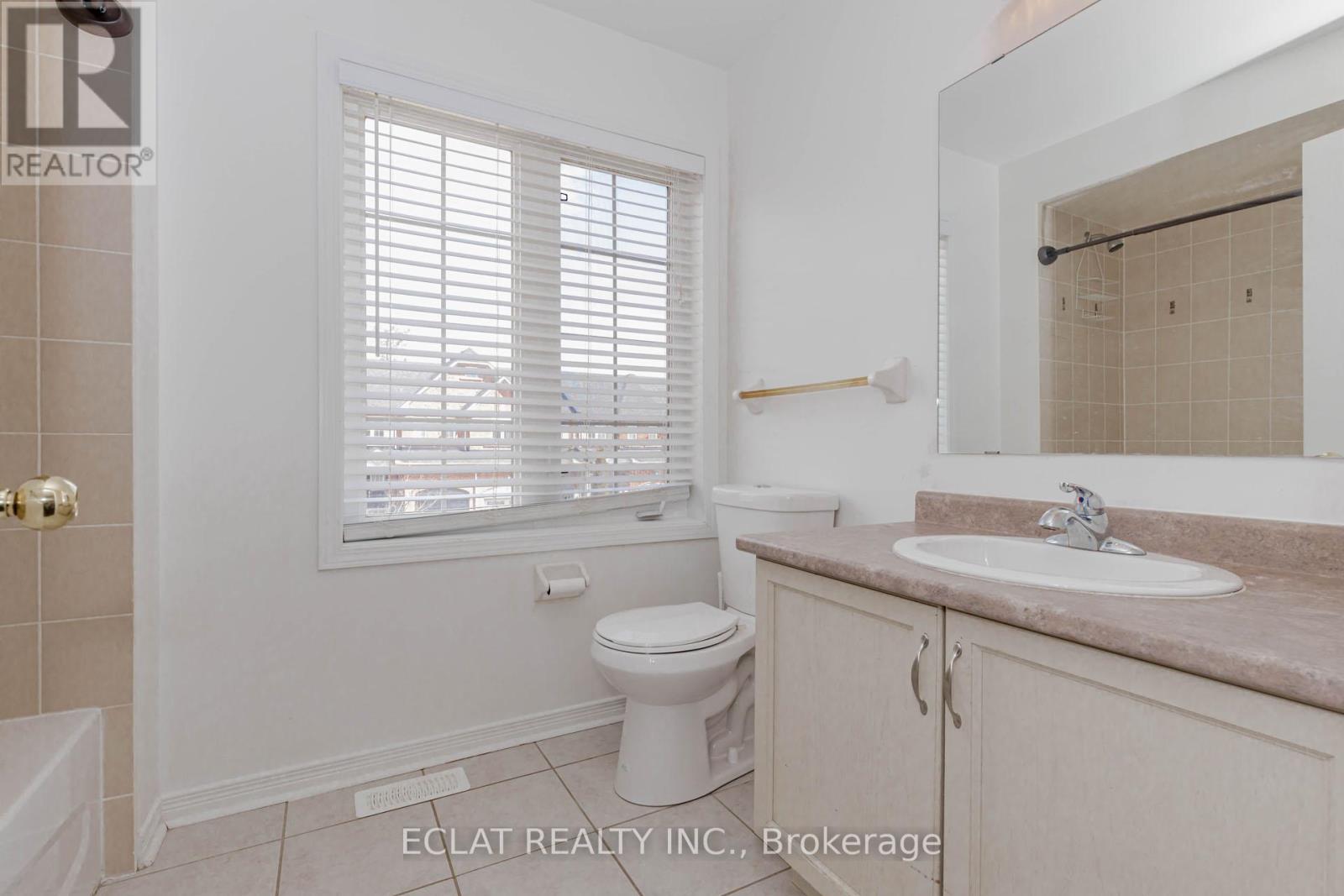 2 Lancaster Court, Barrie, Ontario  L4M 0G1 - Photo 34 - S12932026