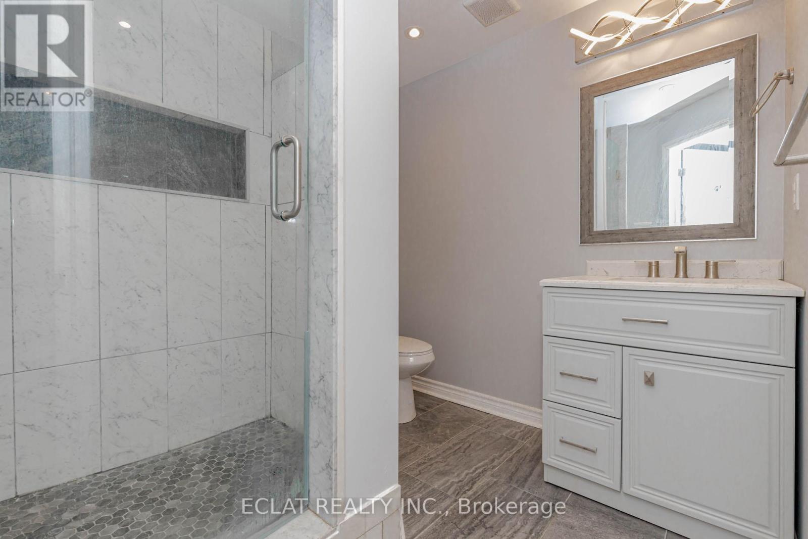 2 Lancaster Court, Barrie, Ontario  L4M 0G1 - Photo 44 - S12932026