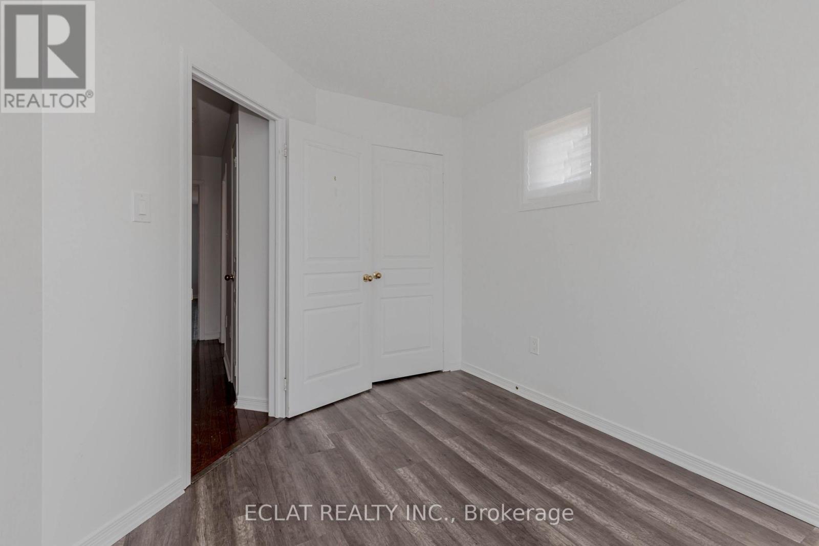 2 Lancaster Court, Barrie, Ontario  L4M 0G1 - Photo 38 - S12932026