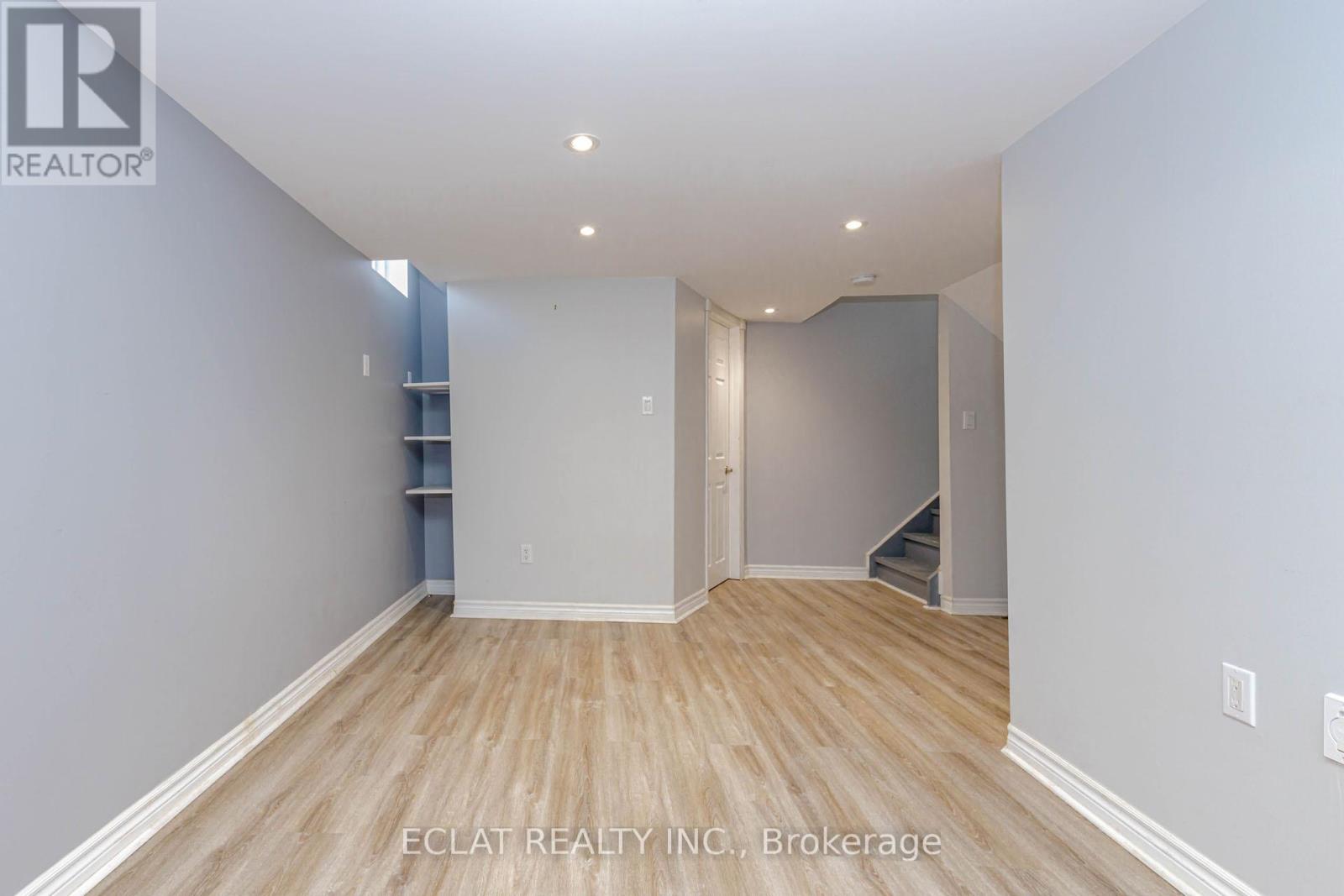 2 Lancaster Court, Barrie, Ontario  L4M 0G1 - Photo 43 - S12932026