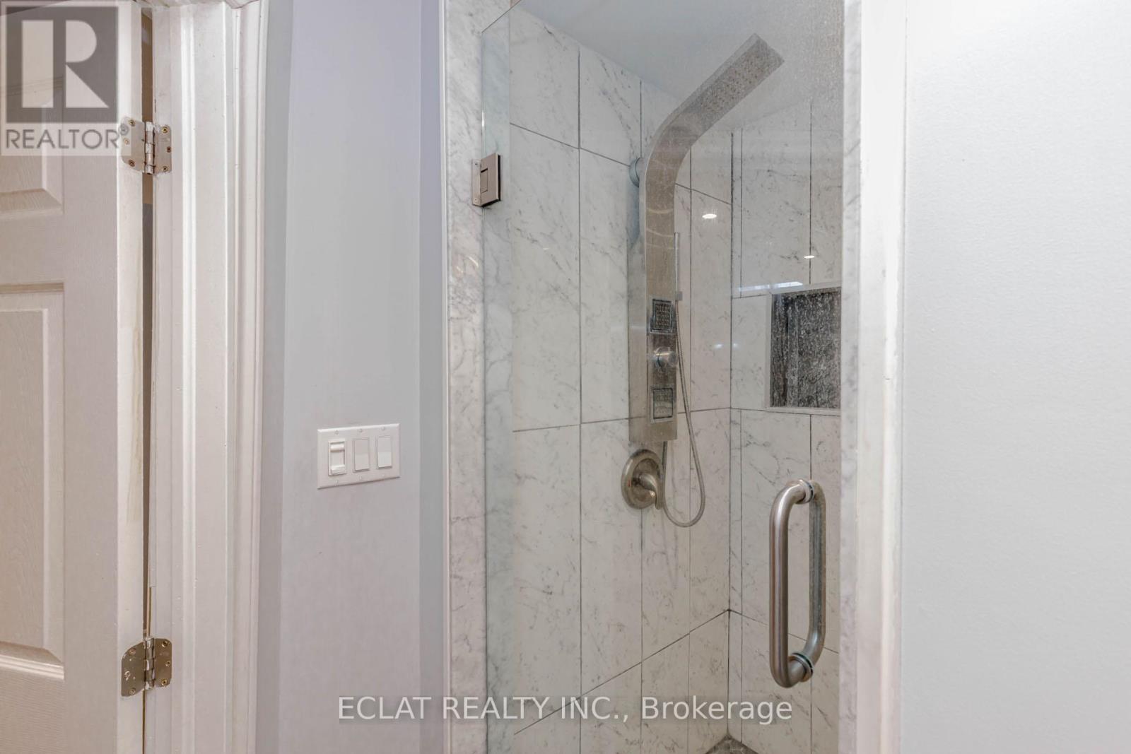 2 Lancaster Court, Barrie, Ontario  L4M 0G1 - Photo 45 - S12932026