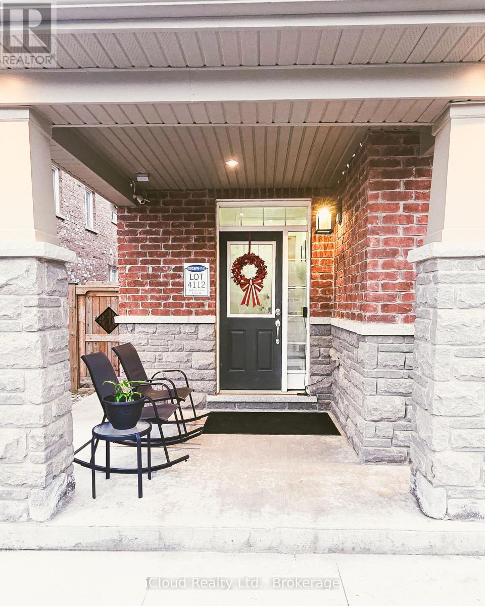 68 Phyllis Drive, Caledon, Ontario L7C 4E2 - Photo 3 - W12936634