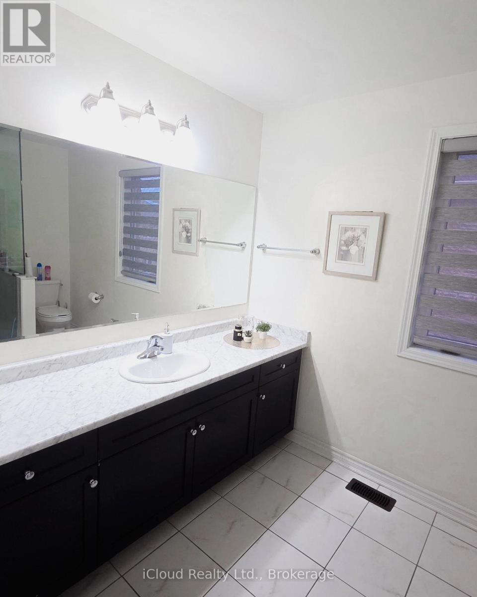 68 Phyllis Drive, Caledon, Ontario L7C 4E2 - Photo 23 - W12936634