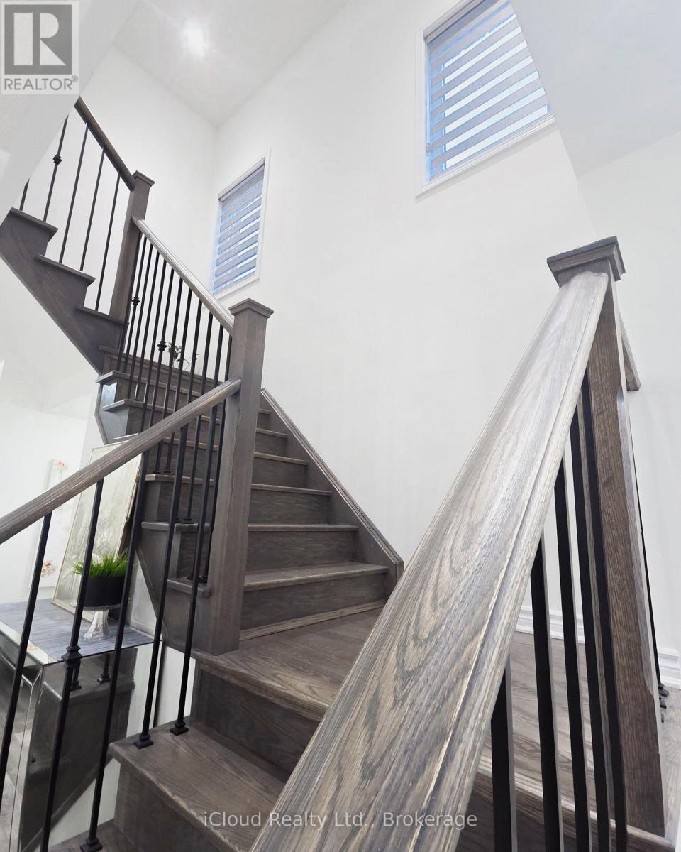 68 Phyllis Drive, Caledon, Ontario L7C 4E2 - Photo 17 - W12936634