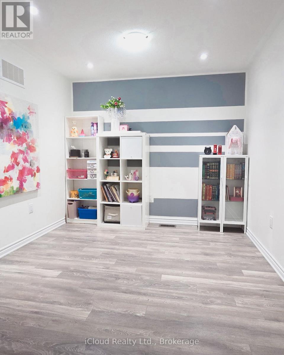 68 Phyllis Drive, Caledon, Ontario L7C 4E2 - Photo 20 - W12936634