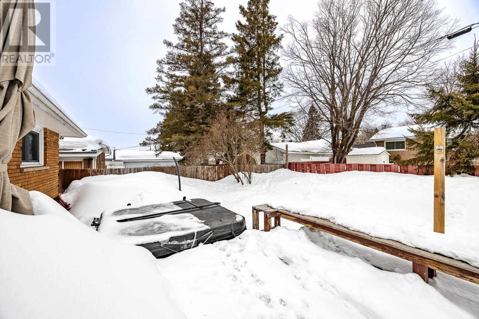 36 Oakbine Ave, Sault Ste. Marie, Ontario  P6B 4A1 - Photo 32 - SM260546