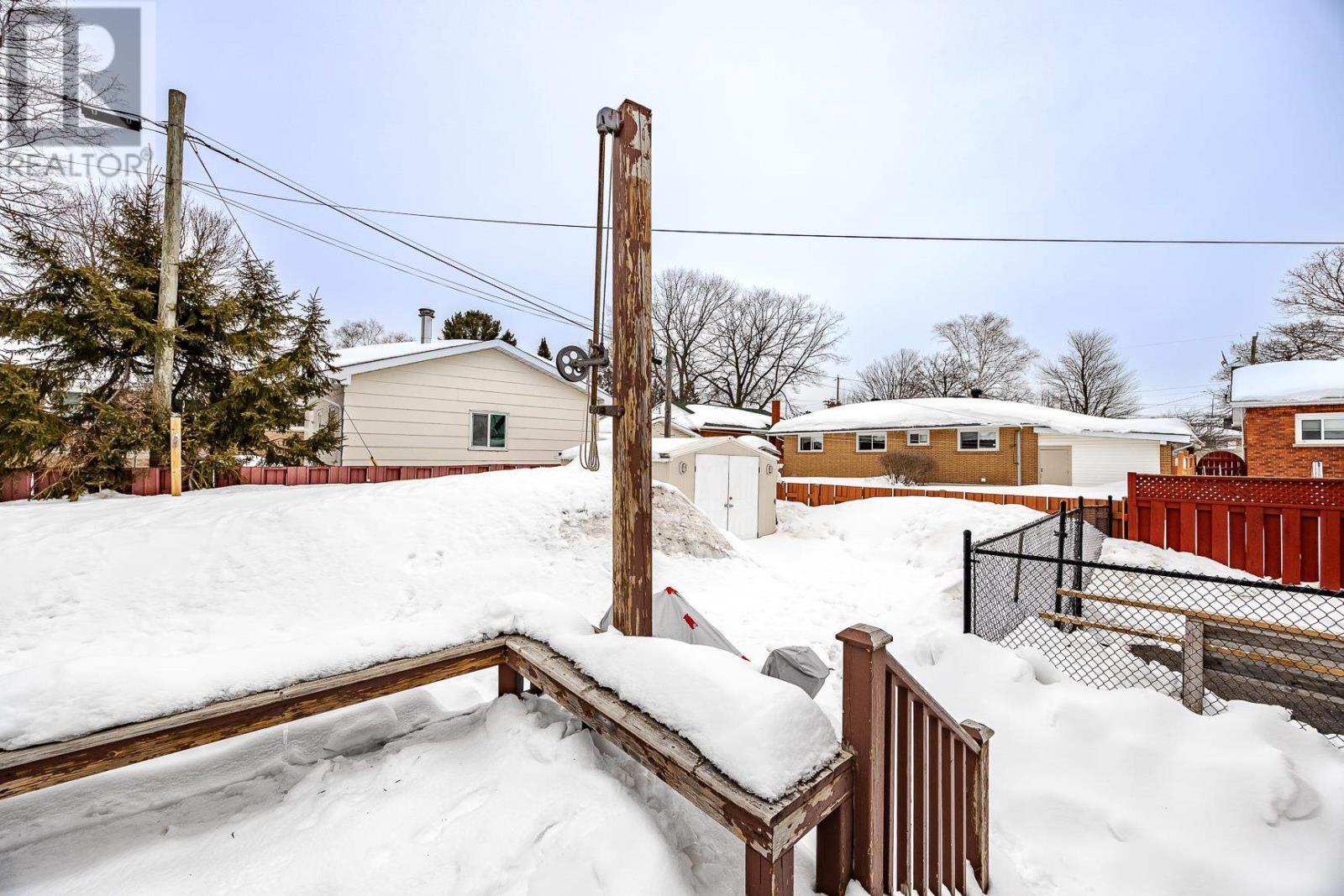 36 Oakbine Ave, Sault Ste. Marie, Ontario  P6B 4A1 - Photo 33 - SM260546