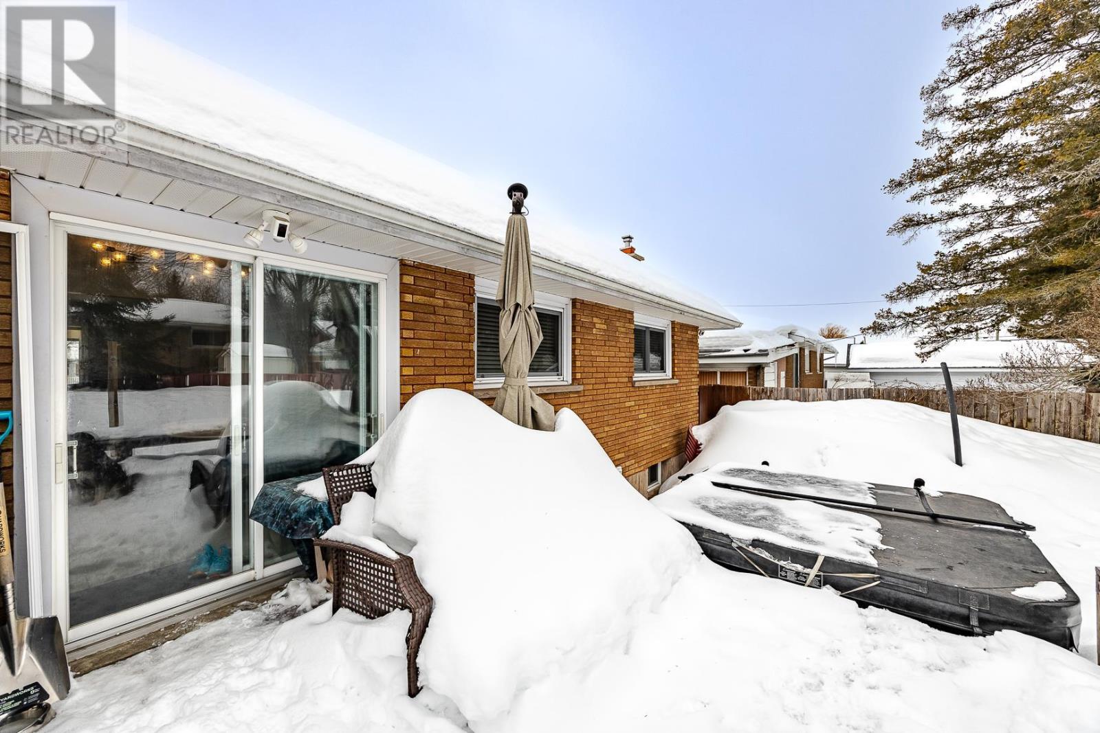 36 Oakbine Ave, Sault Ste. Marie, Ontario  P6B 4A1 - Photo 36 - SM260546