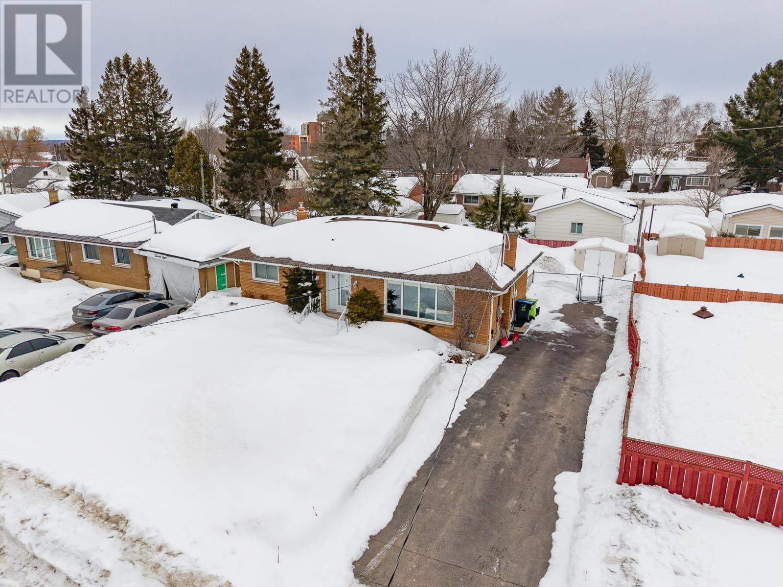 36 Oakbine Ave, Sault Ste. Marie, Ontario  P6B 4A1 - Photo 41 - SM260546