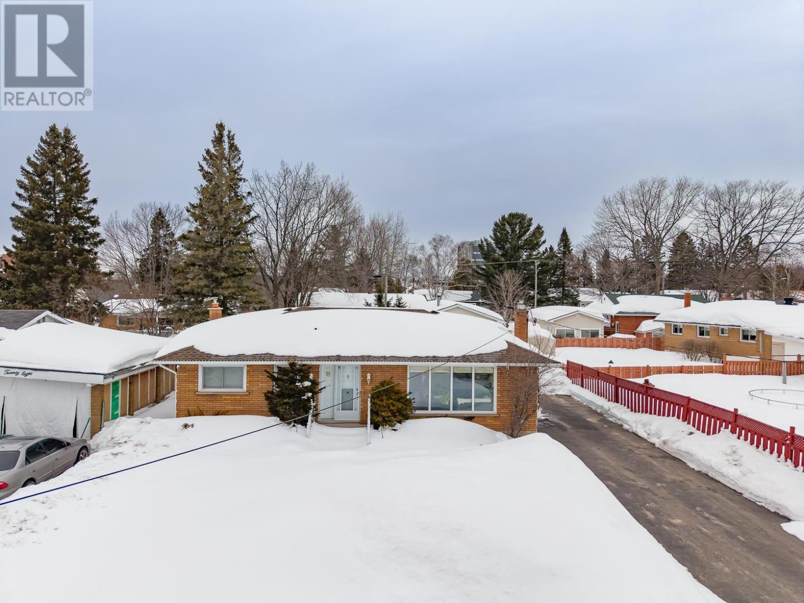 36 Oakbine Ave, Sault Ste. Marie, Ontario  P6B 4A1 - Photo 40 - SM260546