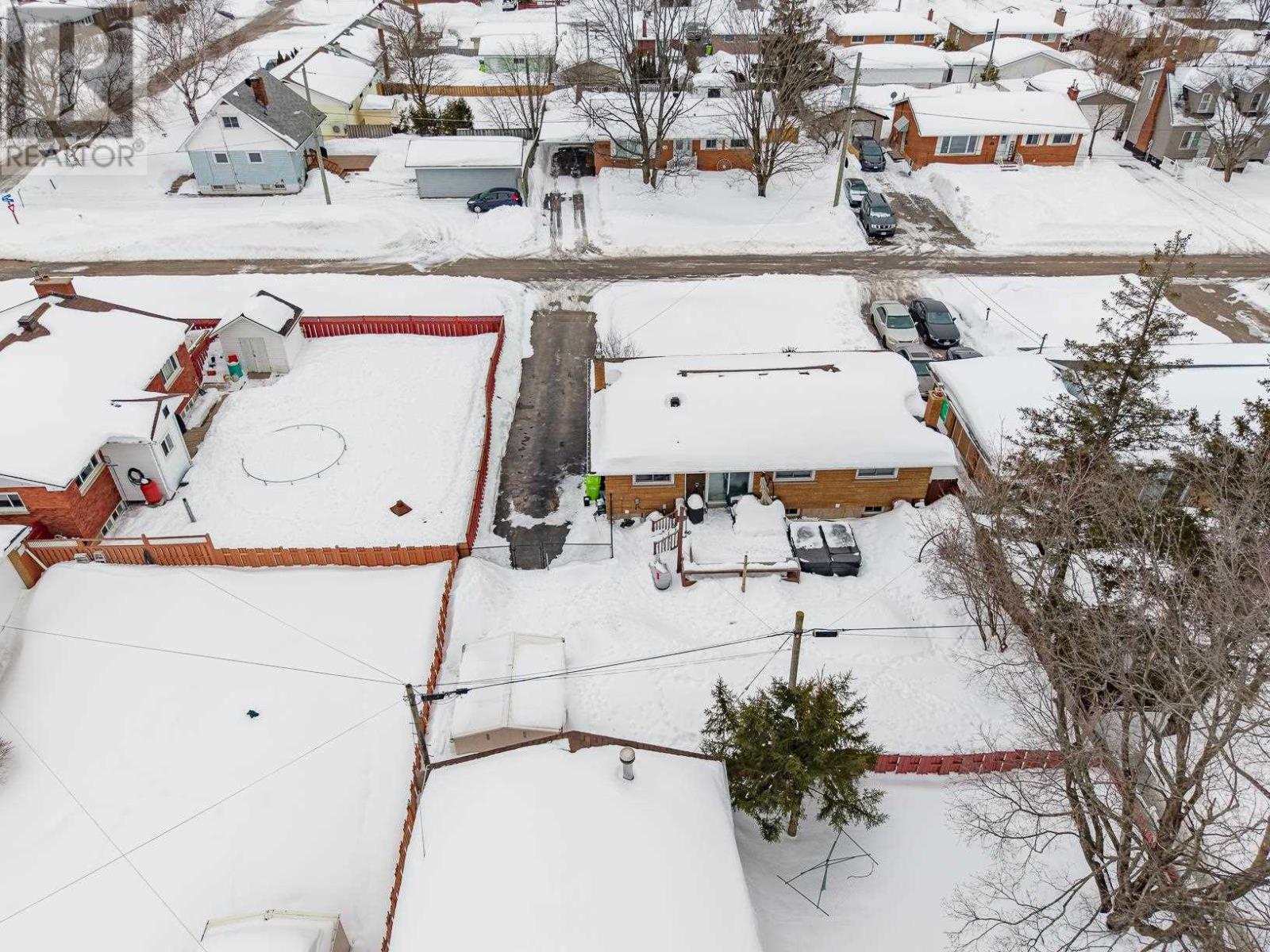 36 Oakbine Ave, Sault Ste. Marie, Ontario  P6B 4A1 - Photo 43 - SM260546