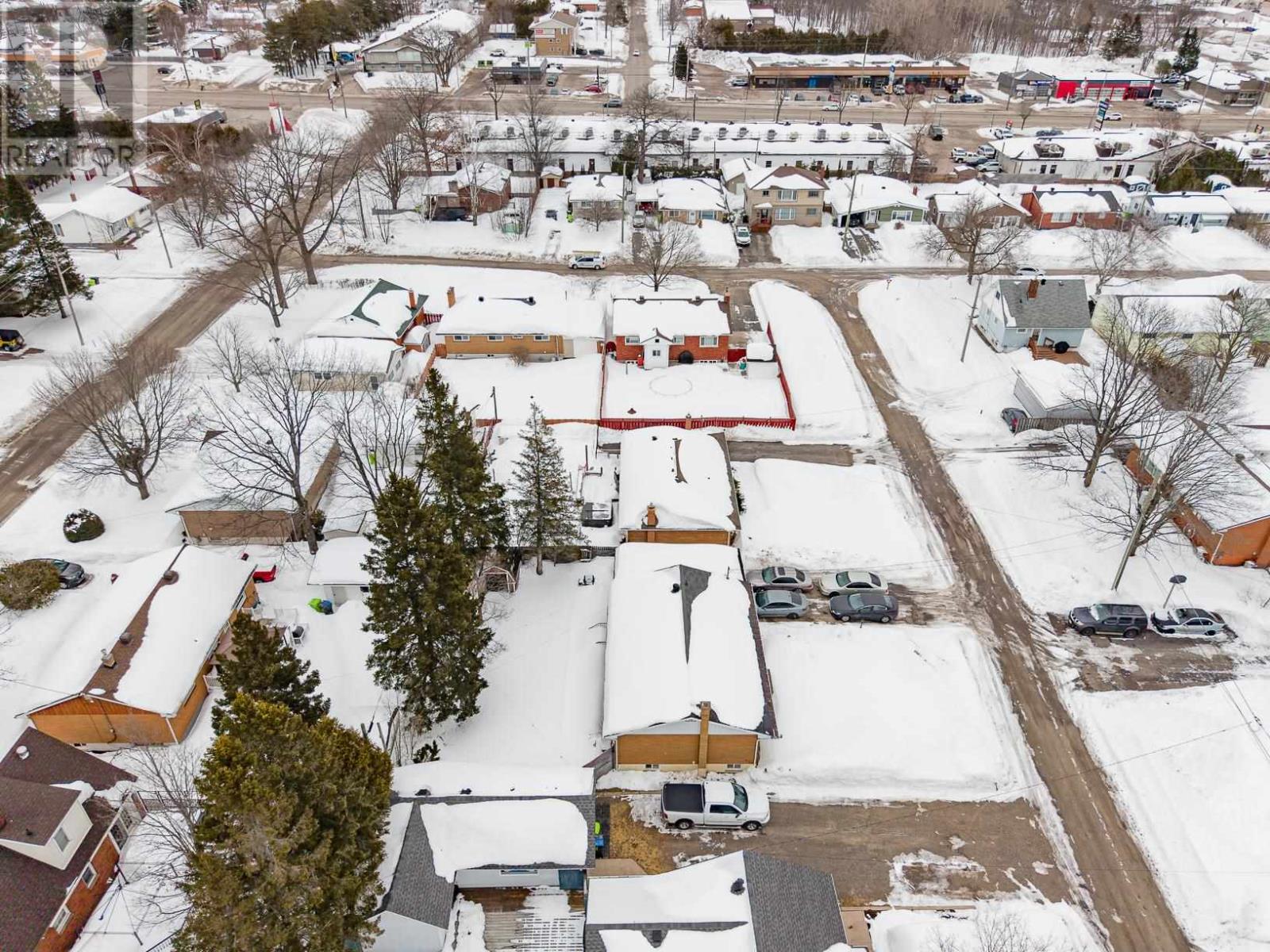 36 Oakbine Ave, Sault Ste. Marie, Ontario  P6B 4A1 - Photo 47 - SM260546