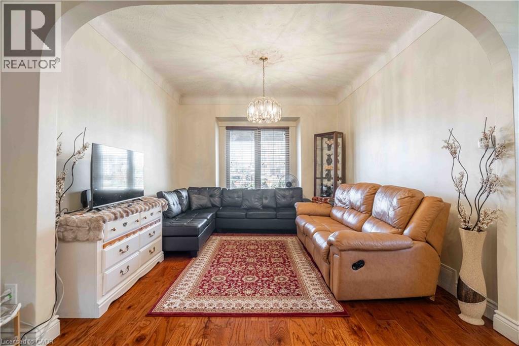 20 Milton Avenue, Hamilton, Ontario  L8L 6E6 - Photo 11 - 40815857