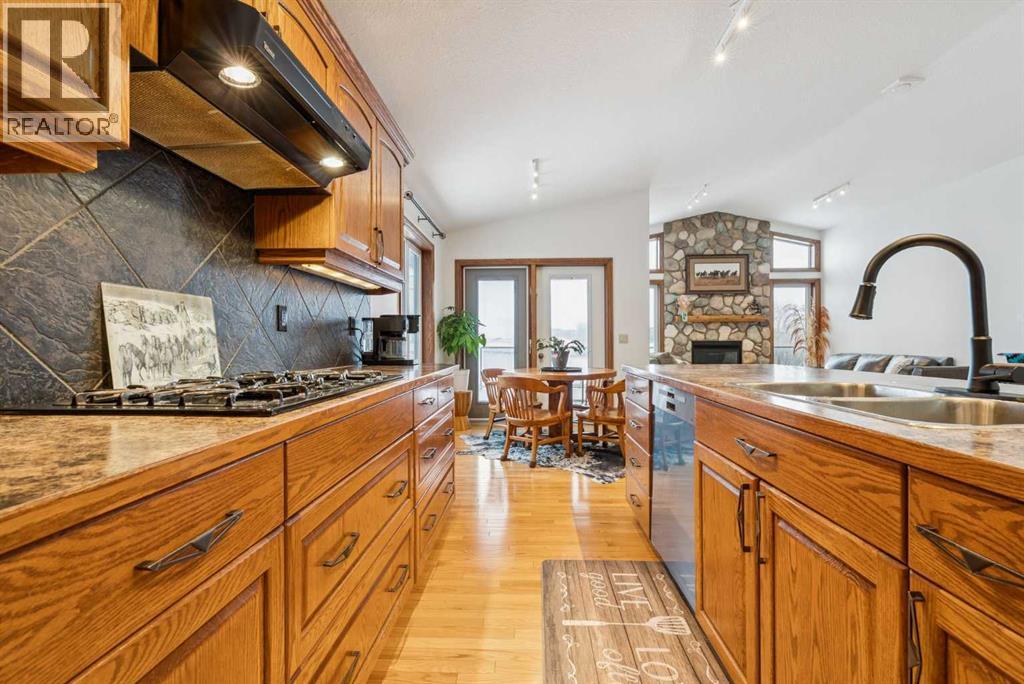 10 Speargrass Boulevard, Carseland, Alberta  T0J 0M0 - Photo 18 - A2273870