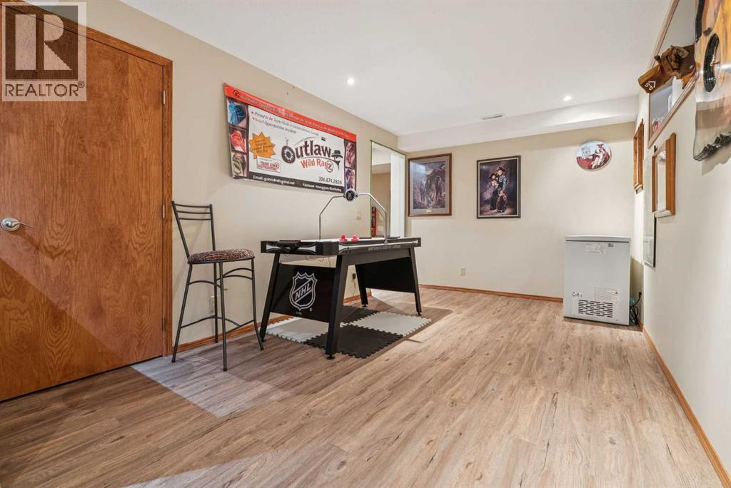 10 Speargrass Boulevard, Carseland, Alberta  T0J 0M0 - Photo 33 - A2273870