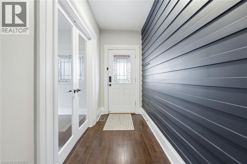 188 Grand River Avenue, Brantford, Ontario  N3T 4X9 - Photo 4 - 40814005