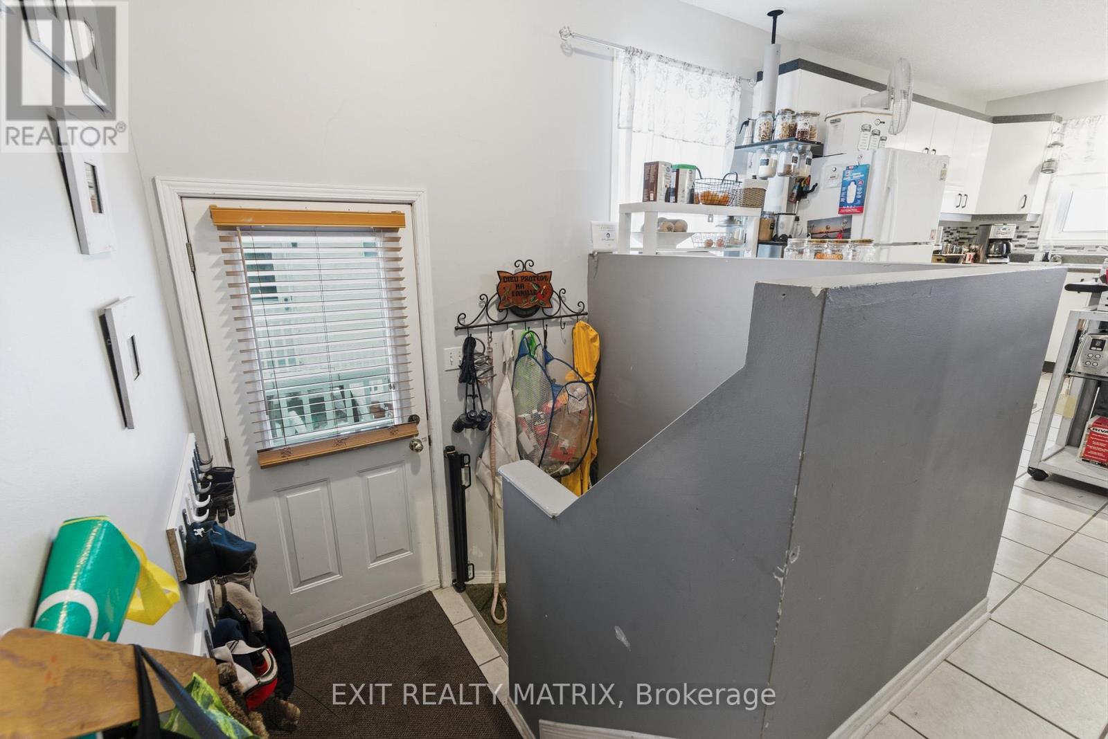 991 Jacynthe Street, Hawkesbury, Ontario  K6A 3W4 - Photo 3 - X12938422