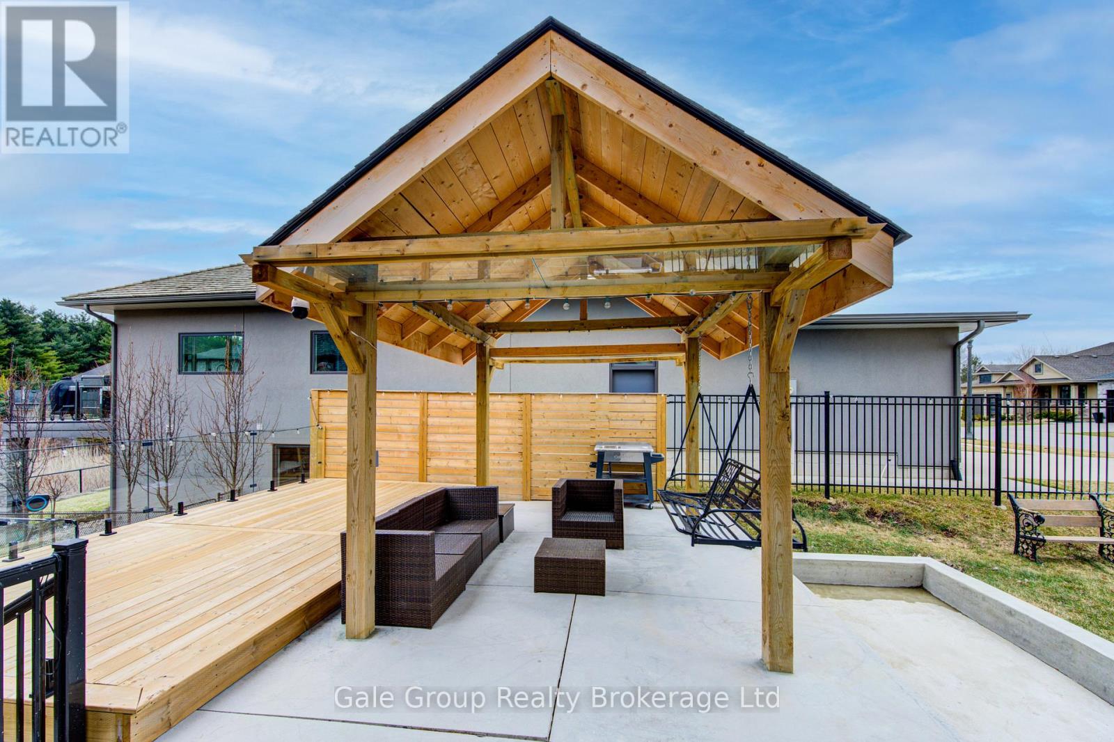 301 Somme Street, Woodstock, Ontario  N4T 0K3 - Photo 32 - X12938392