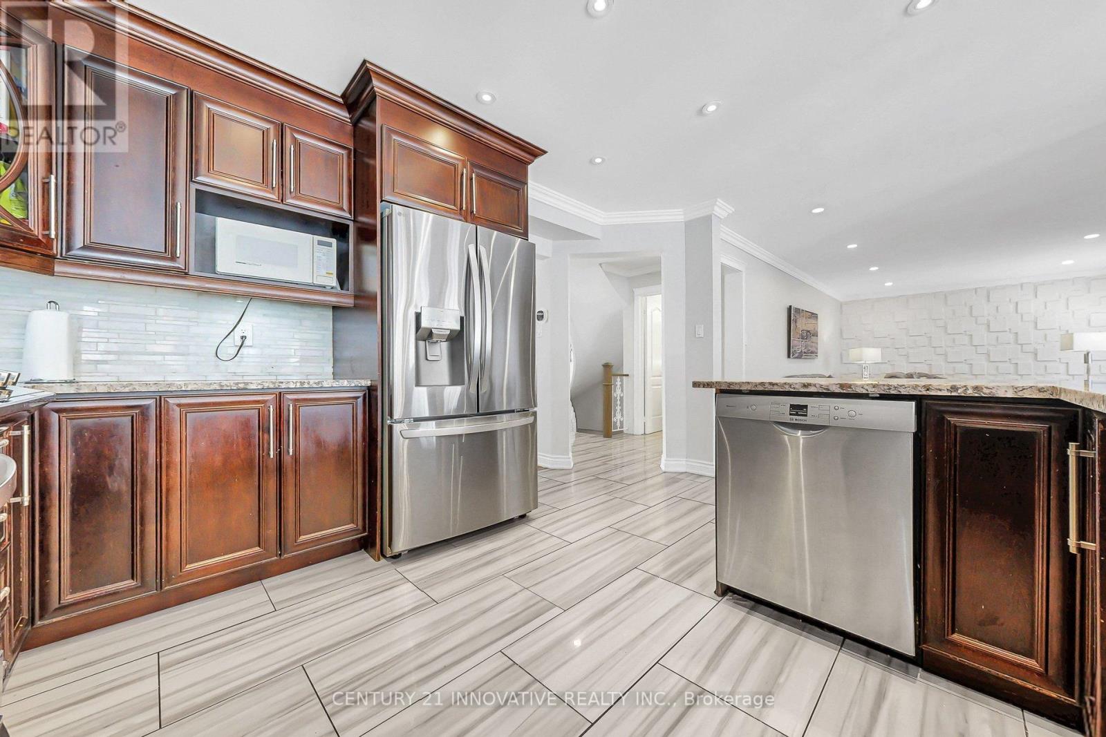 26 Wigston Court, Whitby, Ontario  L1R 2B9 - Photo 13 - E12930376