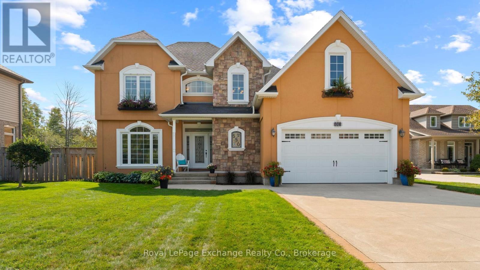 556 Hunter Street, Kincardine, Ontario N2Z 0B2 - Photo 1 - X12938336