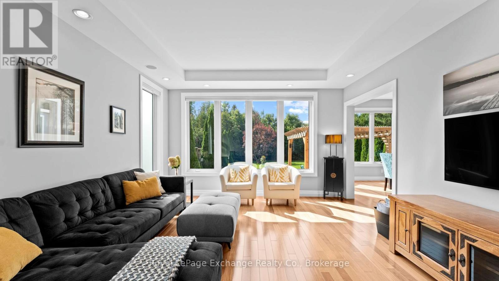 556 Hunter Street, Kincardine, Ontario N2Z 0B2 - Photo 10 - X12938336