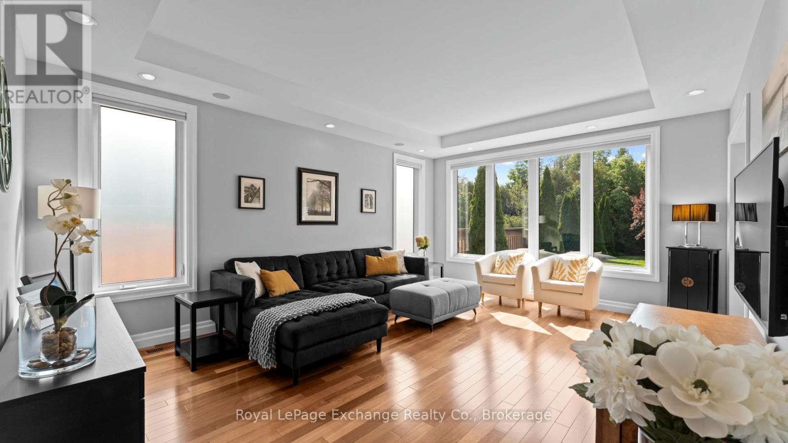 556 Hunter Street, Kincardine, Ontario N2Z 0B2 - Photo 11 - X12938336