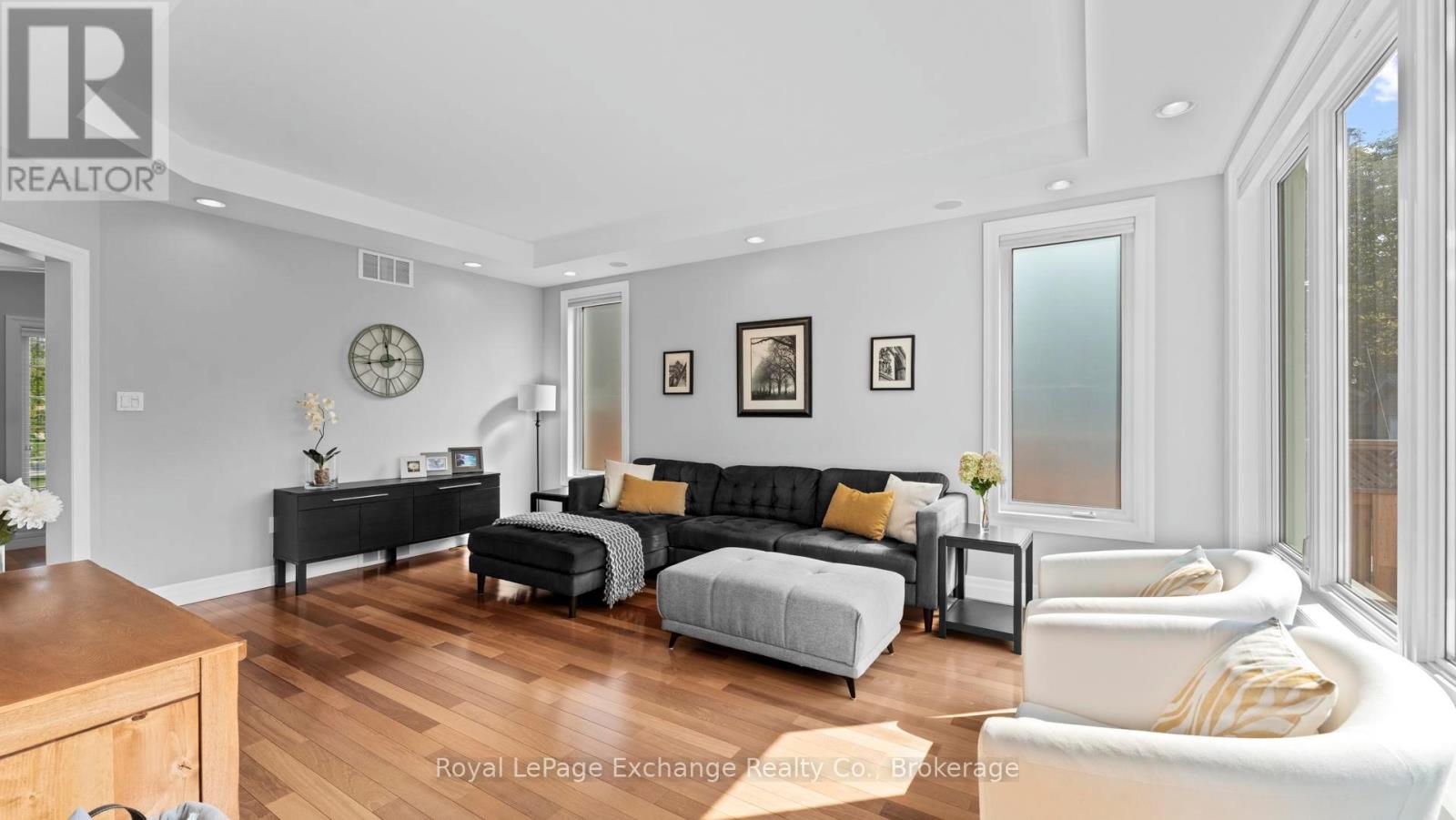 556 Hunter Street, Kincardine, Ontario N2Z 0B2 - Photo 12 - X12938336