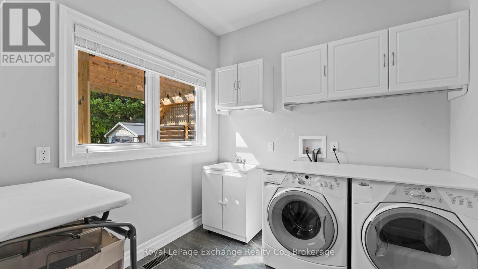 556 Hunter Street, Kincardine, Ontario N2Z 0B2 - Photo 19 - X12938336