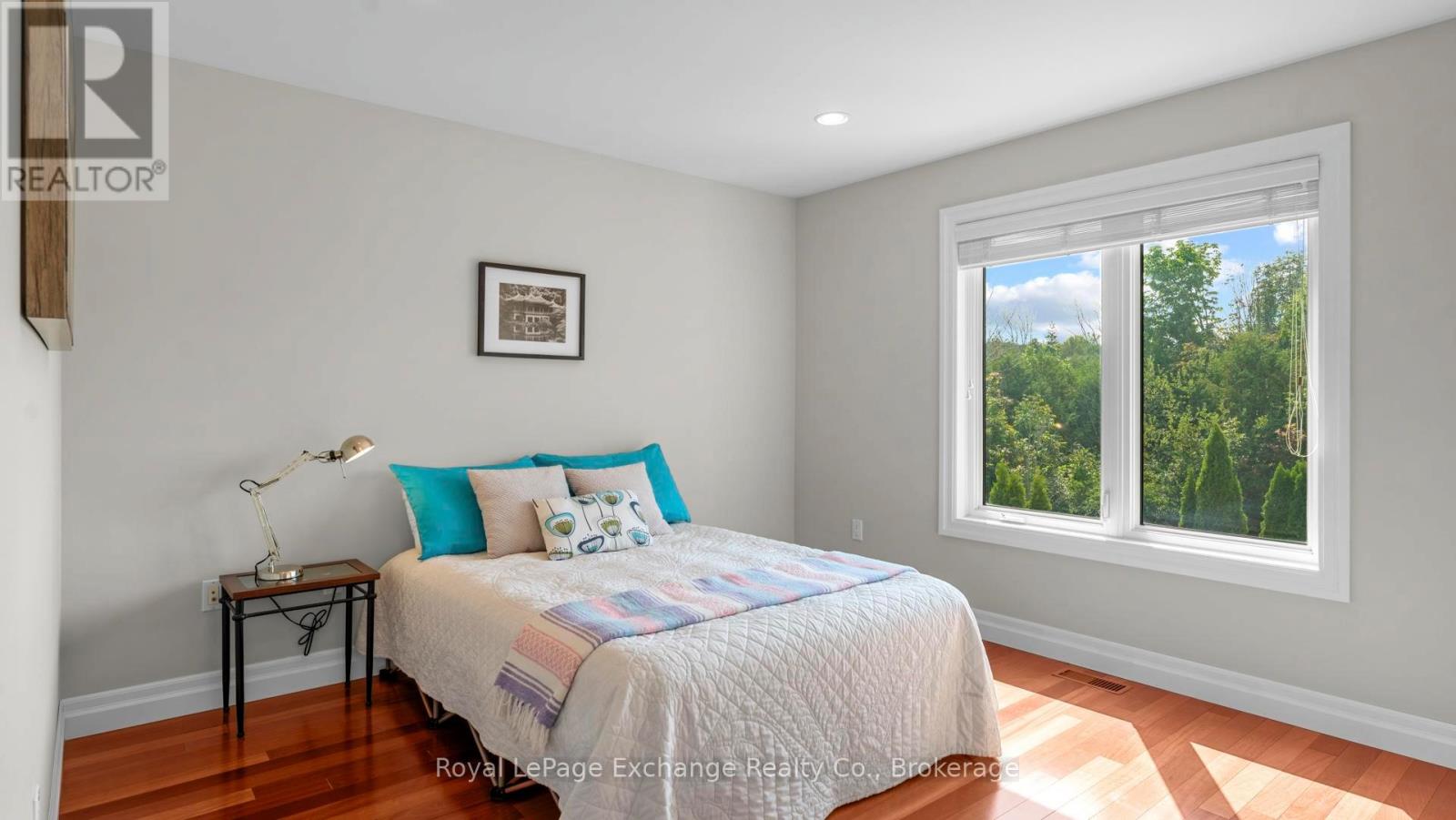 556 Hunter Street, Kincardine, Ontario N2Z 0B2 - Photo 32 - X12938336