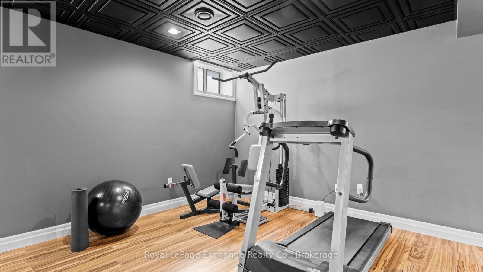 556 Hunter Street, Kincardine, Ontario N2Z 0B2 - Photo 36 - X12938336