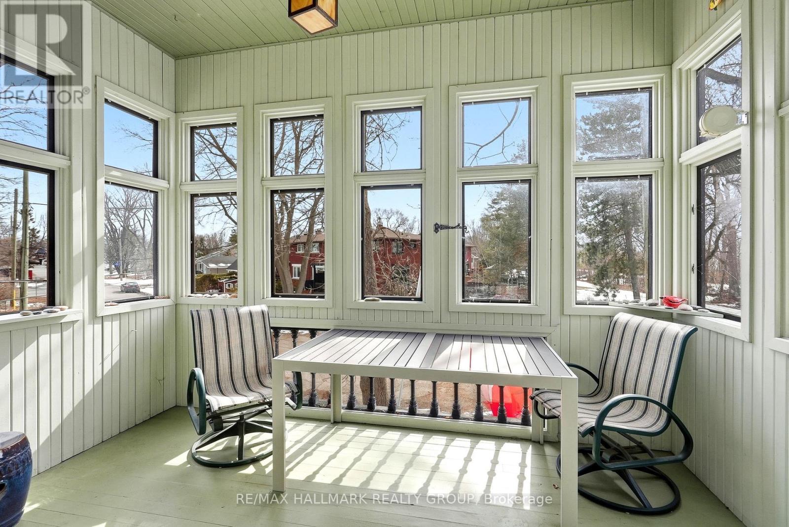 53 Scrivens Street, Ottawa, Ontario  K2B 8M6 - Photo 4 - X12926124