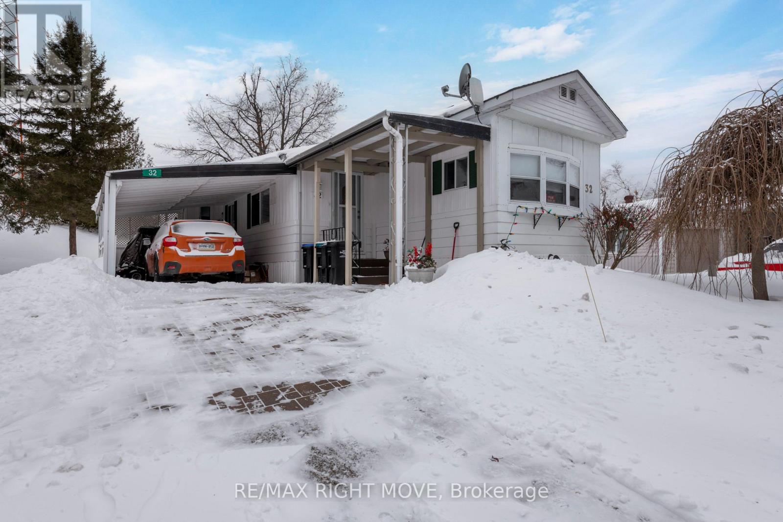 32 Cameron Drive, Oro-Medonte, Ontario  L0L 1T0 - Photo 14 - S12703380