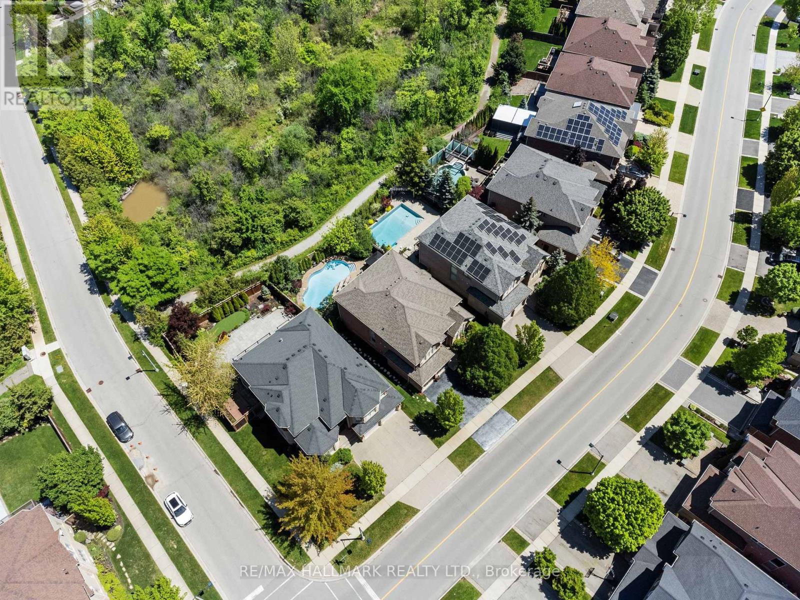 2431 Meadowridge Drive, Oakville, Ontario  L6H 7R3 - Photo 47 - W12870888