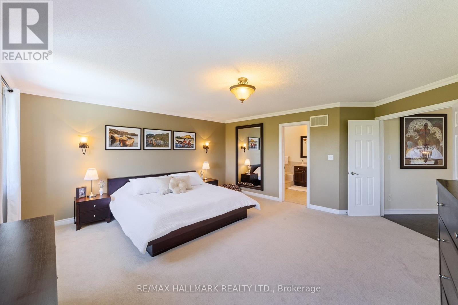 2431 Meadowridge Drive, Oakville, Ontario  L6H 7R3 - Photo 22 - W12870888