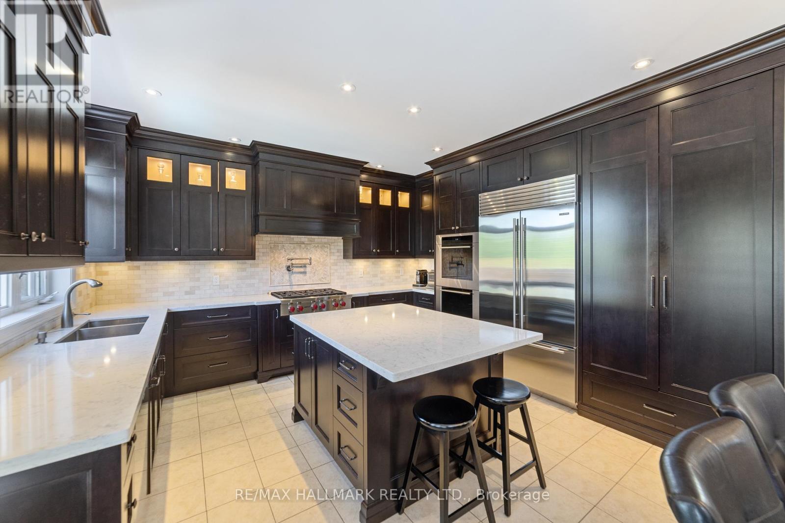 2431 Meadowridge Drive, Oakville, Ontario  L6H 7R3 - Photo 16 - W12870888