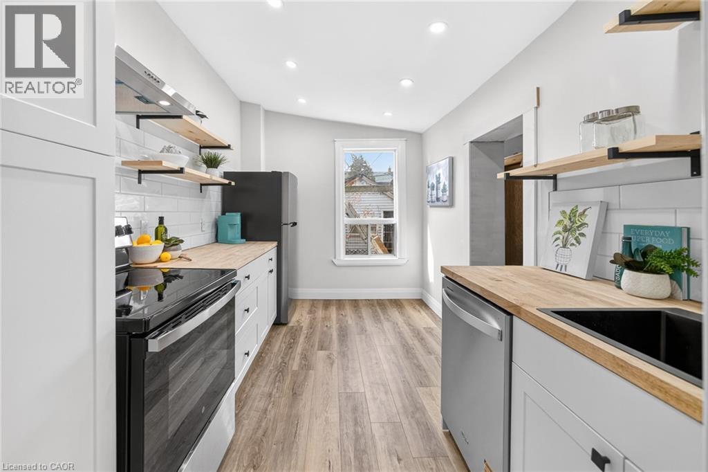 518 Quebec Avenue, Toronto, Ontario  M6P 2V7 - Photo 9 - 40815573