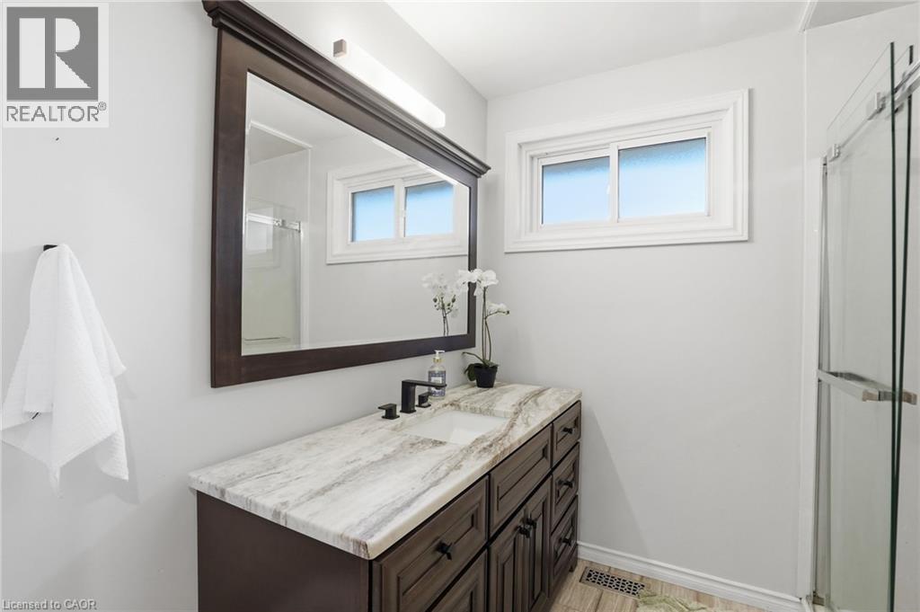 84 Pleasant Avenue, Dundas, Ontario  L9H 3T4 - Photo 24 - 40816330