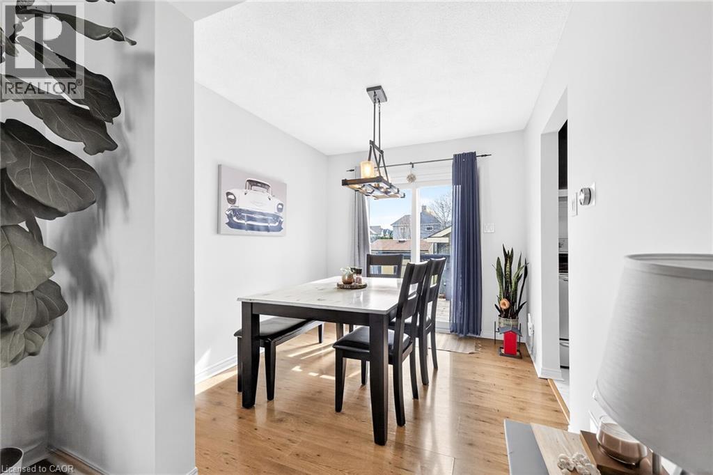 19 Grand Avenue, Grimsby, Ontario  L3M 2R6 - Photo 12 - 40816384