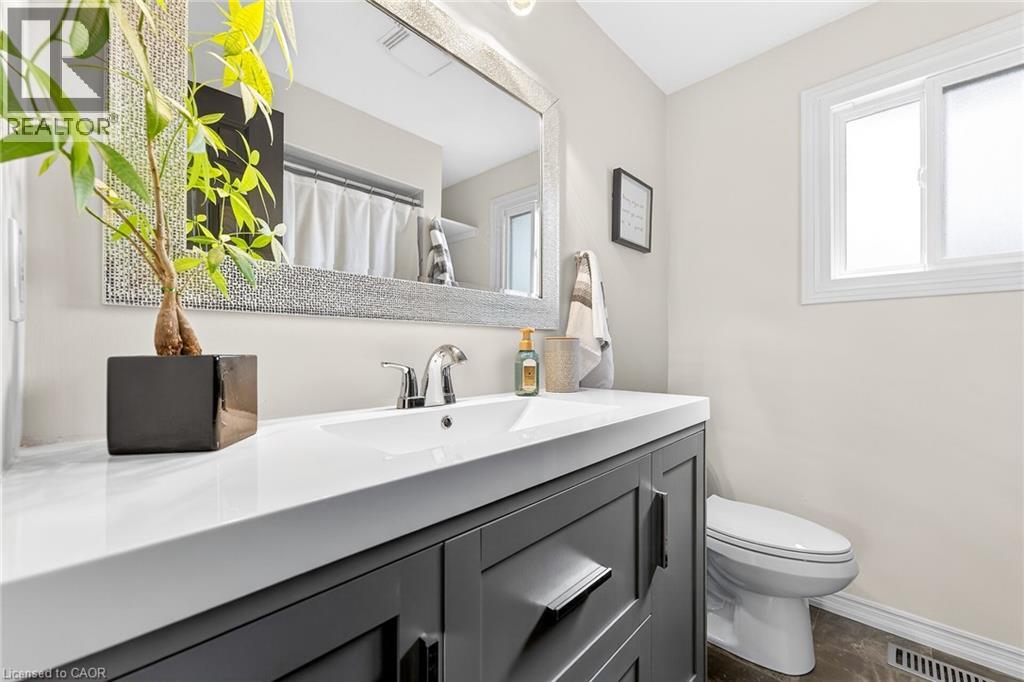 19 Grand Avenue, Grimsby, Ontario  L3M 2R6 - Photo 24 - 40816384