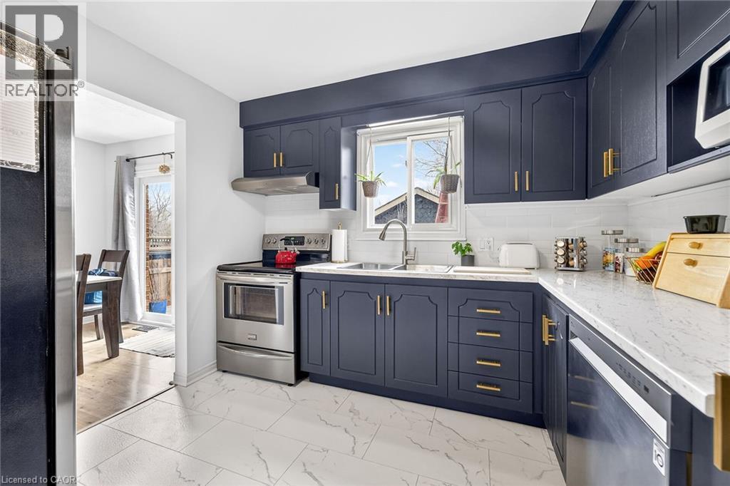 19 Grand Avenue, Grimsby, Ontario  L3M 2R6 - Photo 7 - 40816384