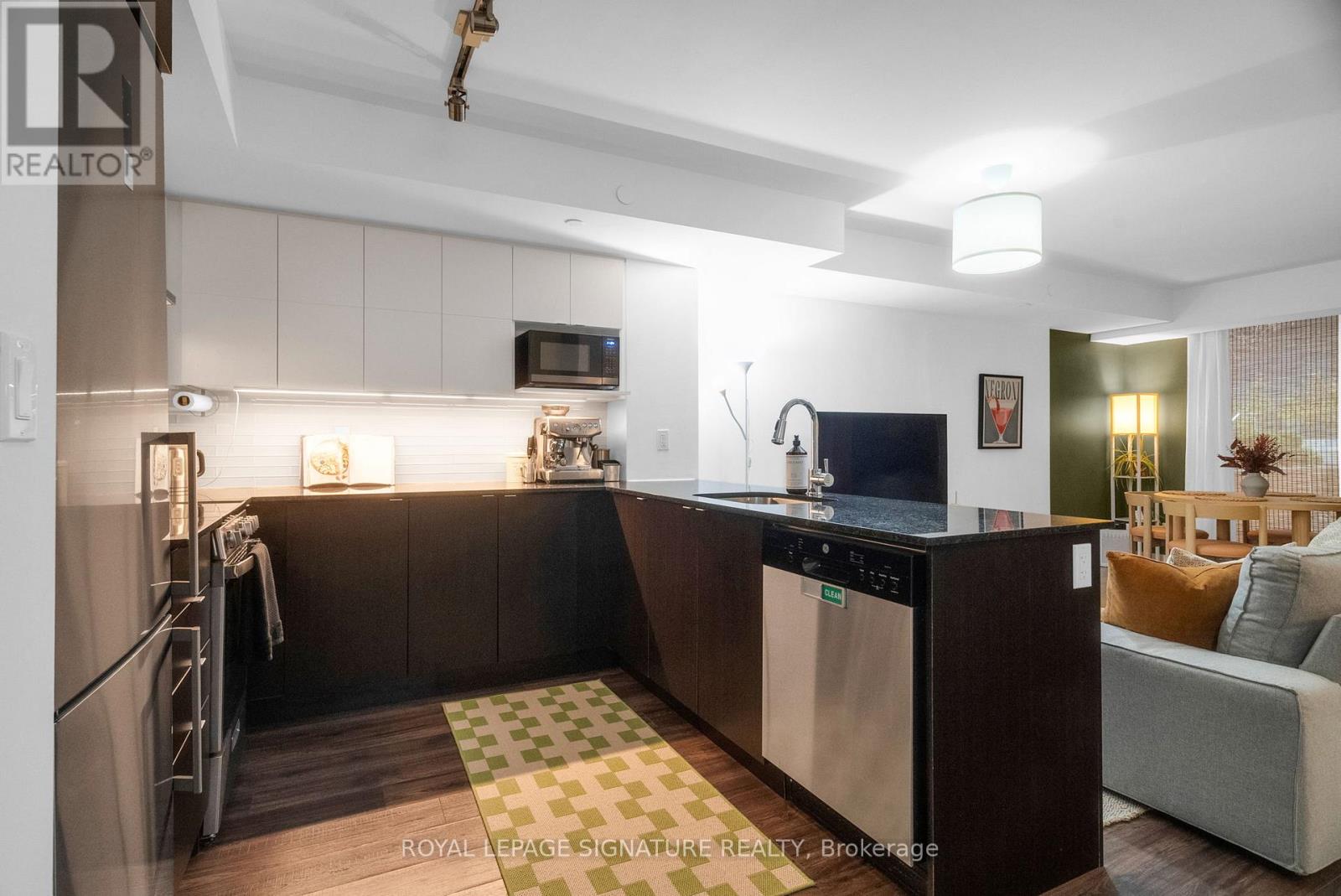 8 - 106 Varna Drive, Toronto, Ontario  M6A 0C8 - Photo 24 - C12938338