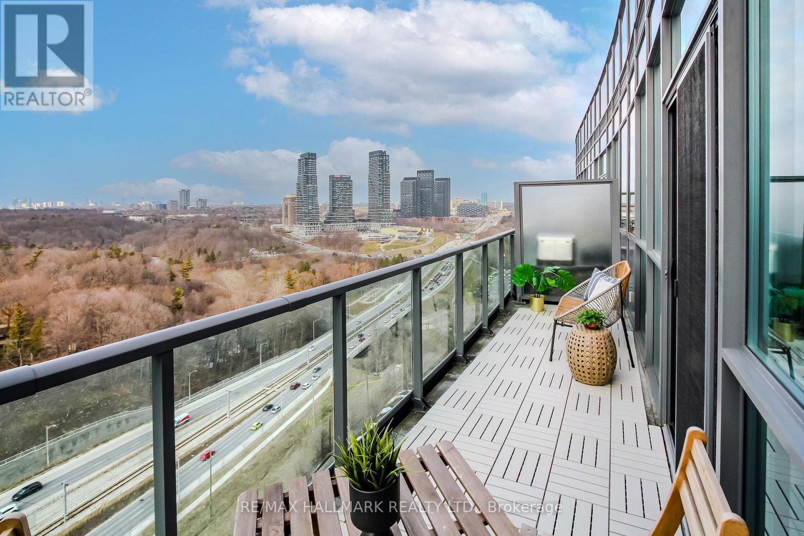 Ph2 - 35 Brian Peck Crescent, Toronto, Ontario  M4G 0A5 - Photo 21 - C12938394