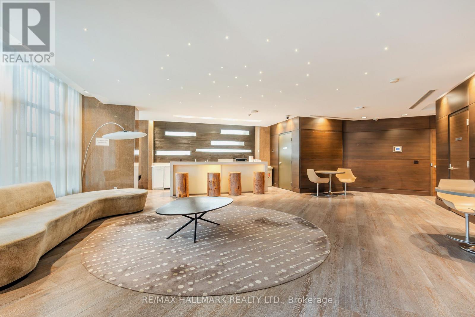 Ph2 - 35 Brian Peck Crescent, Toronto, Ontario  M4G 0A5 - Photo 26 - C12938394