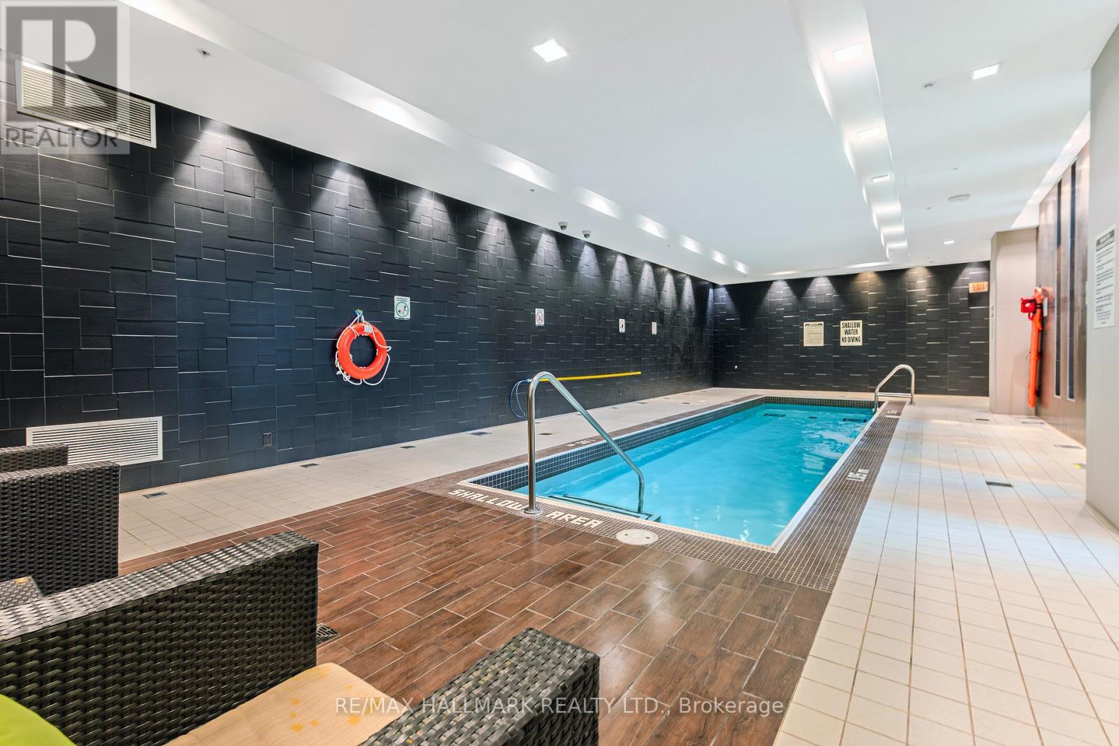 Ph2 - 35 Brian Peck Crescent, Toronto, Ontario  M4G 0A5 - Photo 27 - C12938394