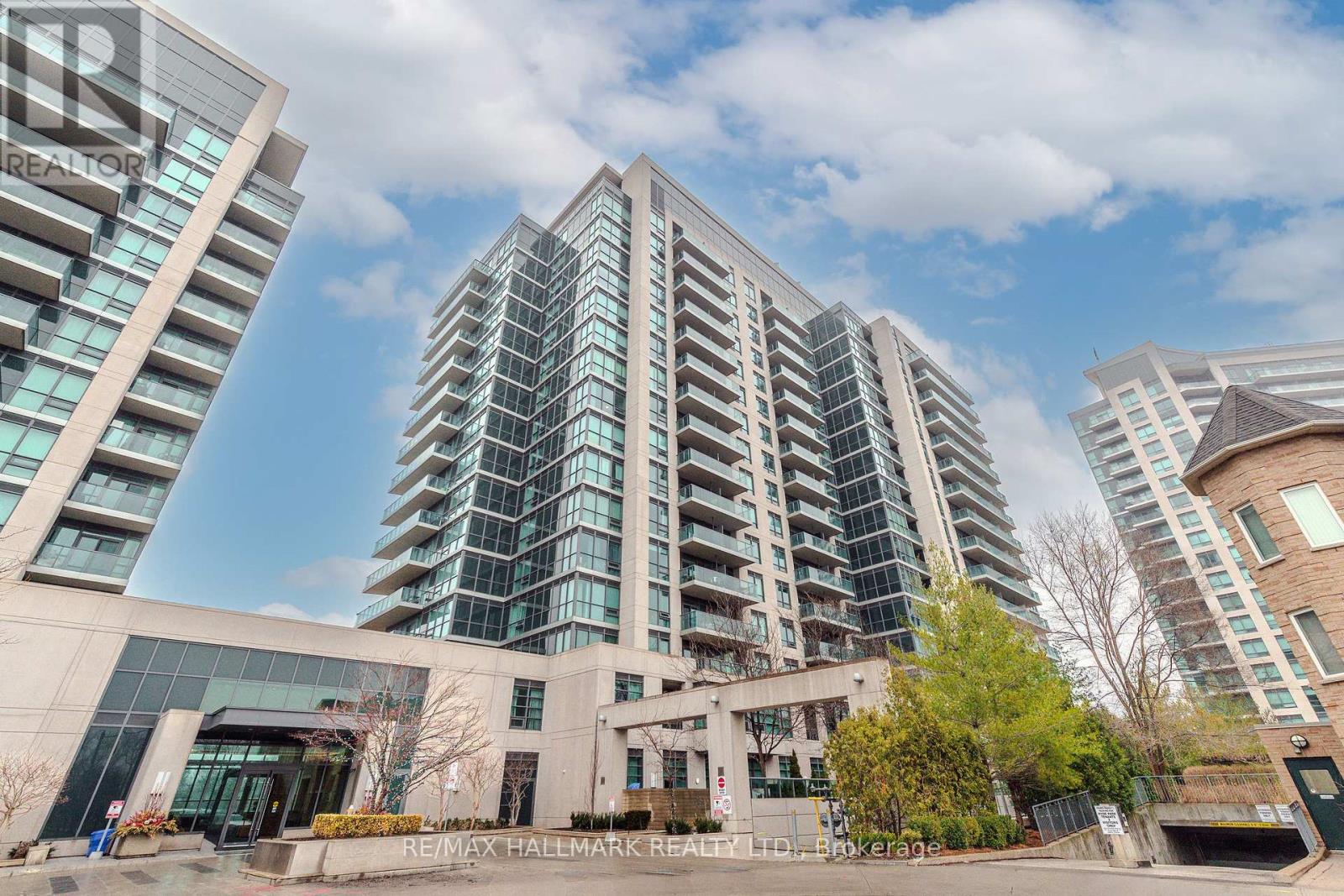 Ph2 - 35 Brian Peck Crescent, Toronto, Ontario  M4G 0A5 - Photo 34 - C12938394