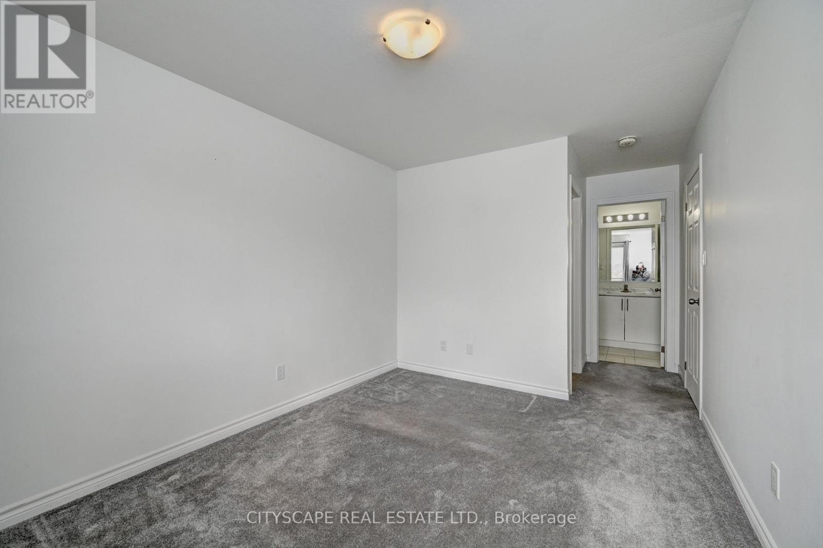 35 Woodedge Circle, Kitchener, Ontario  N2R 0P8 - Photo 27 - X12930206