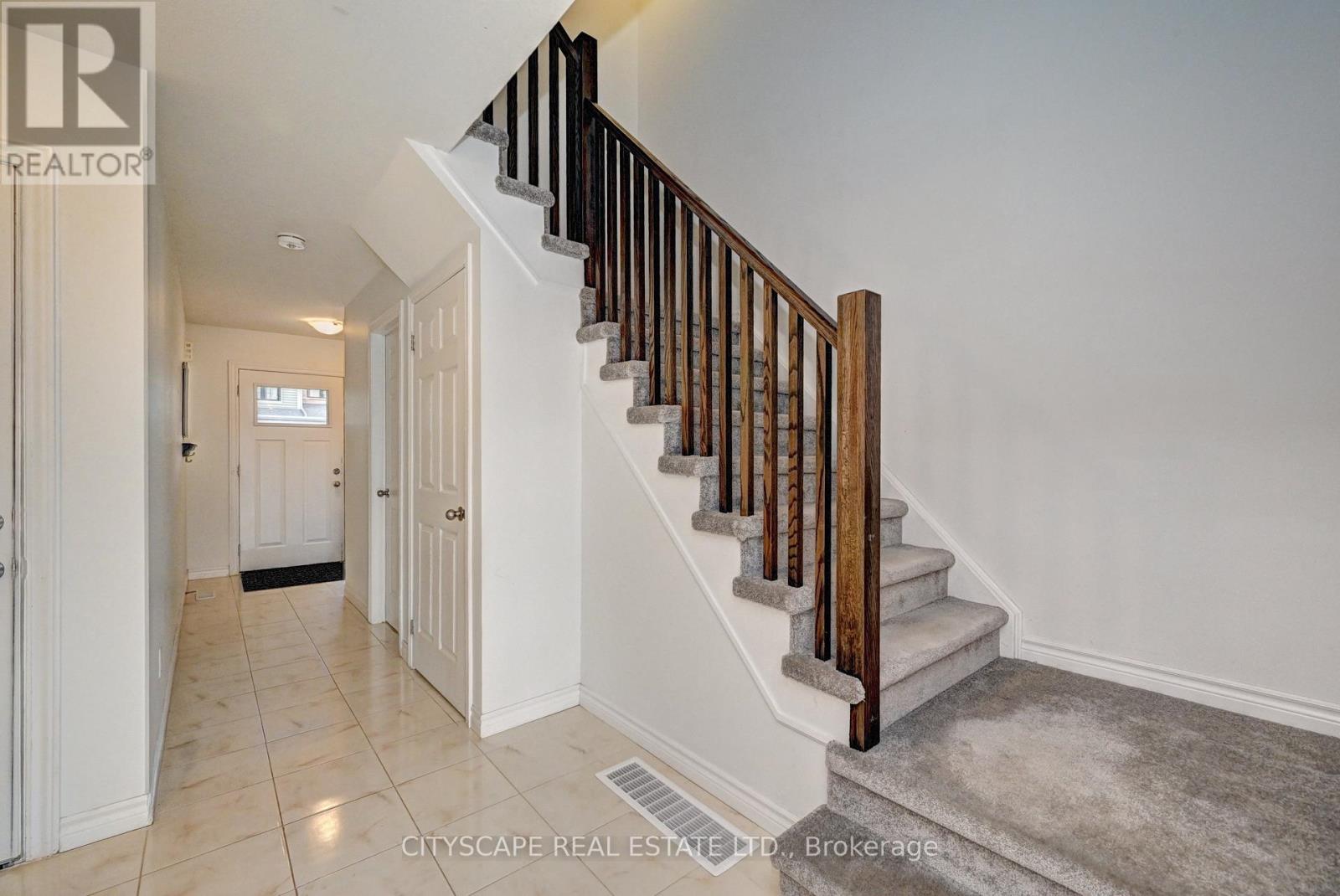 35 Woodedge Circle, Kitchener, Ontario  N2R 0P8 - Photo 21 - X12930206