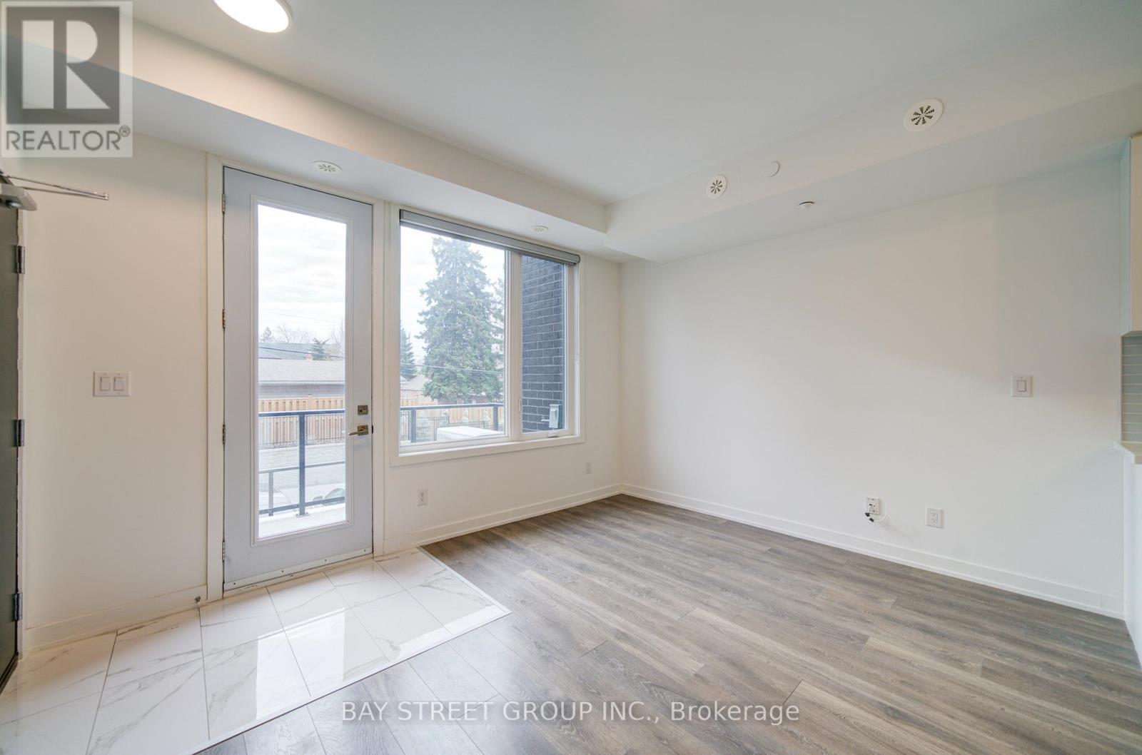 7 - 1479 O'connor Drive, Toronto, Ontario  M4B 0A7 - Photo 11 - E12938358