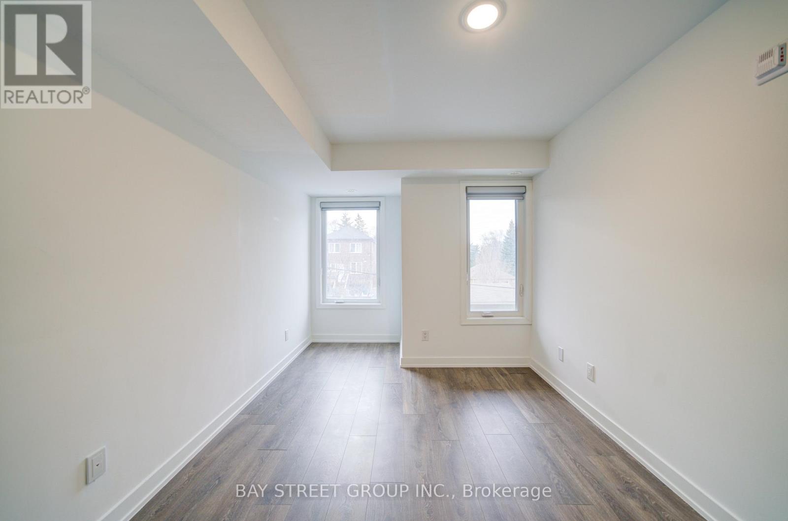 7 - 1479 O'connor Drive, Toronto, Ontario  M4B 0A7 - Photo 22 - E12938358